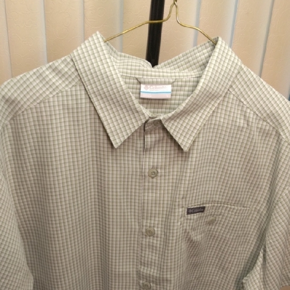 Columbia Green Casual Button Down Shirt - Picture 2 of 8